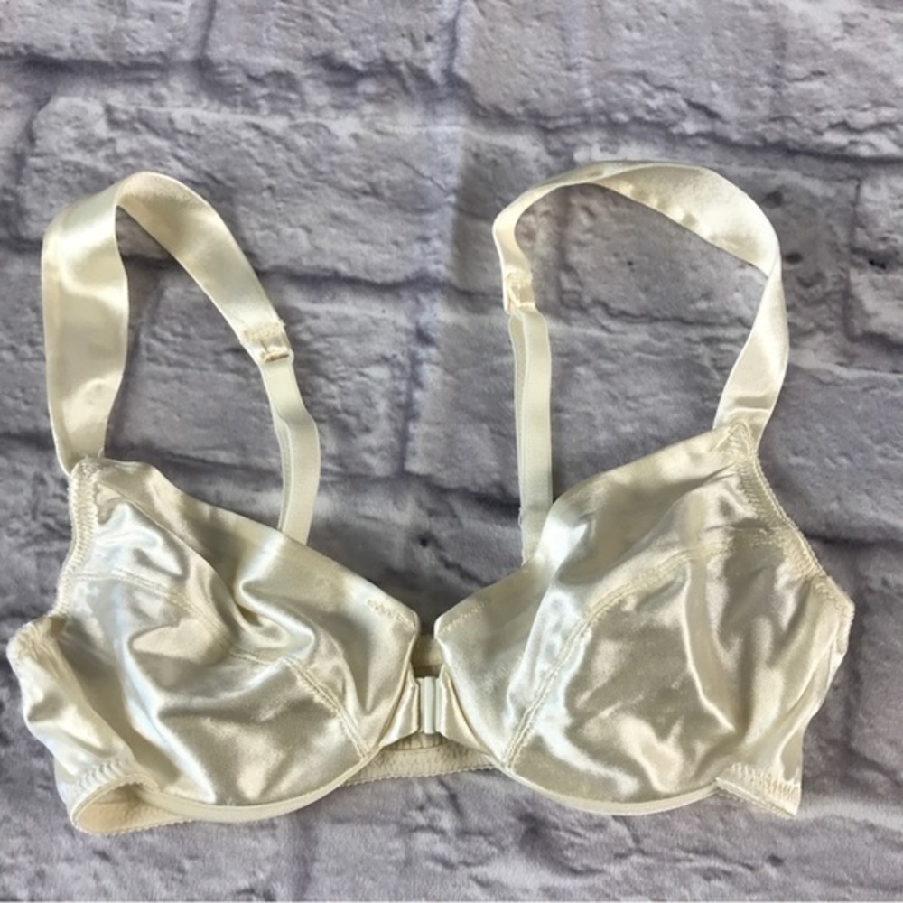 NWOT Gold Label Victoria’s Secret Second Skin Bra Vintage